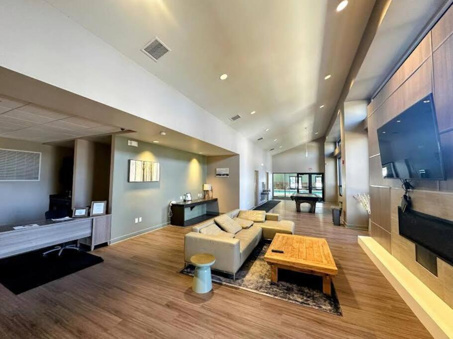 Winter Haus, Winter Park 2 Bedrooms Corner Unit W Outdoor Patio Walking Distance To The Center Of Town 외부 사진
